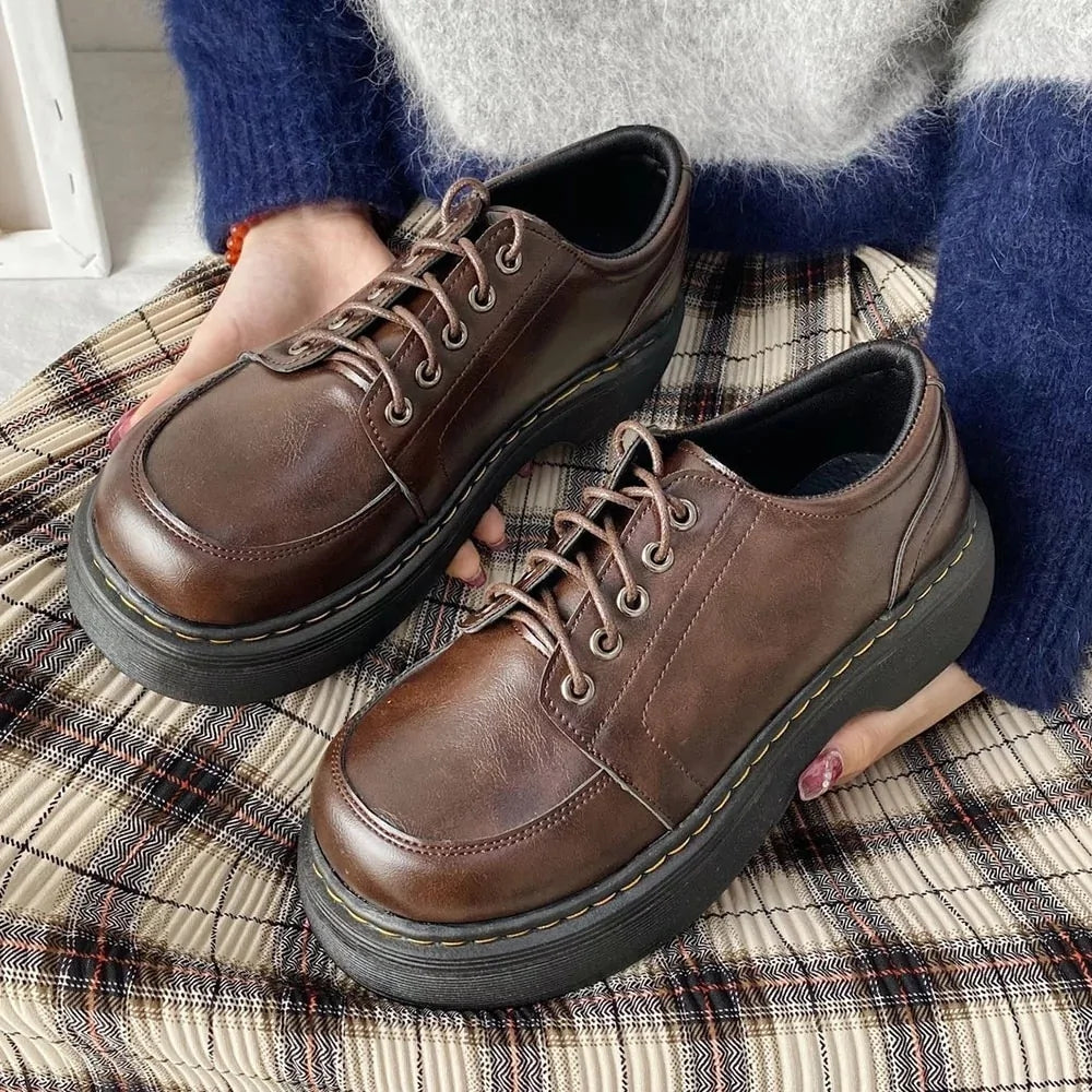 Student Girl Shoes - LuxusLinea