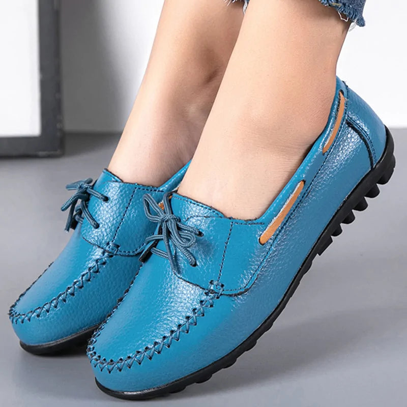 Women Flat Shoes - LuxusLinea