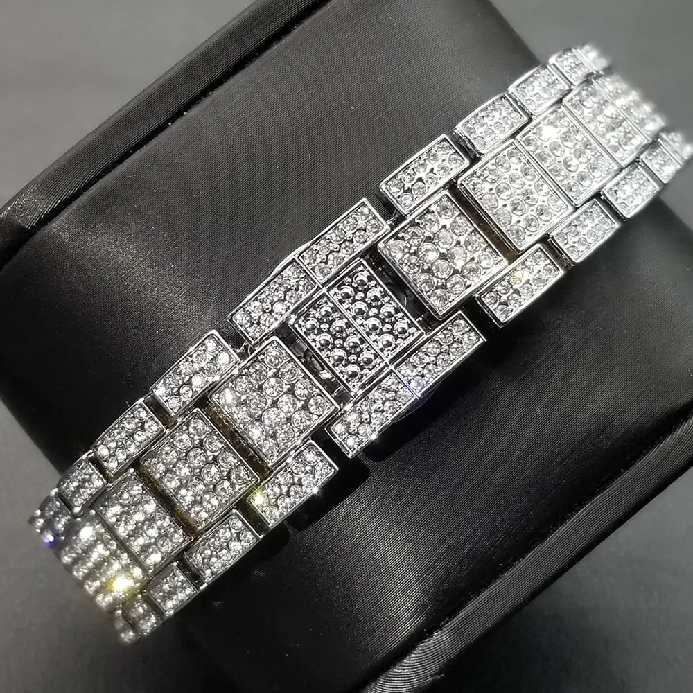Diamond Calendar Watches - LuxusLinea